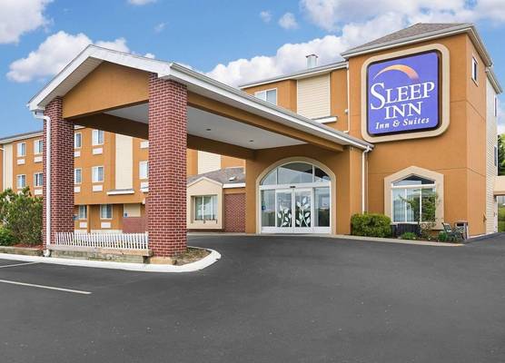 Sleep Inn & Suites Niantic North 1