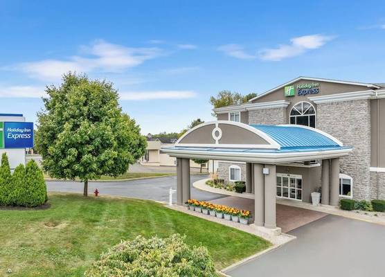 Holiday Inn Express HARTFORD - NEWINGTON by IHG 1
