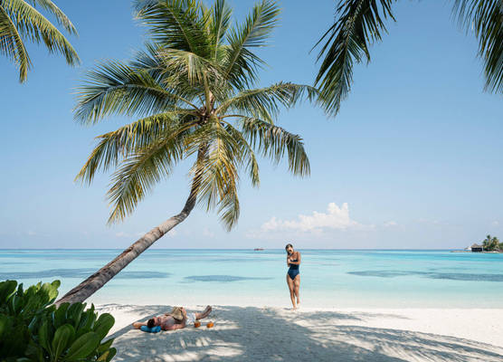Four Seasons Resort Maldives at Kuda Huraa 1