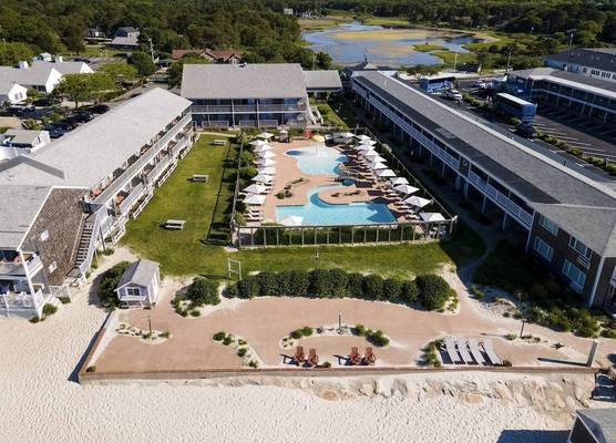 Riviera Beach Resort 1