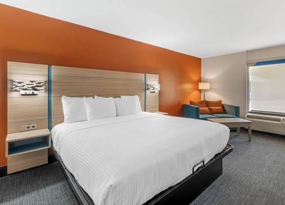 Best Western University Inn 1