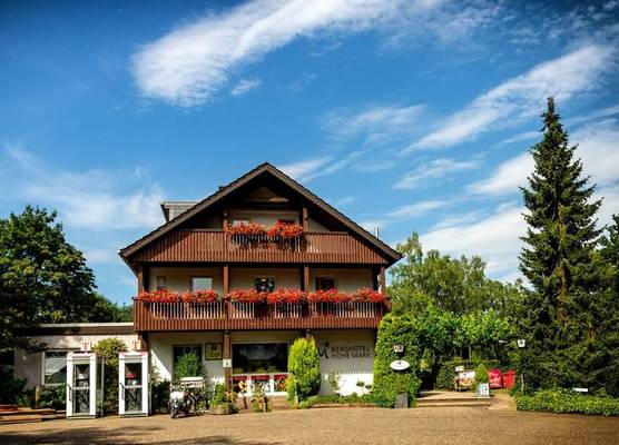 Berghotel Hohe Mark 1