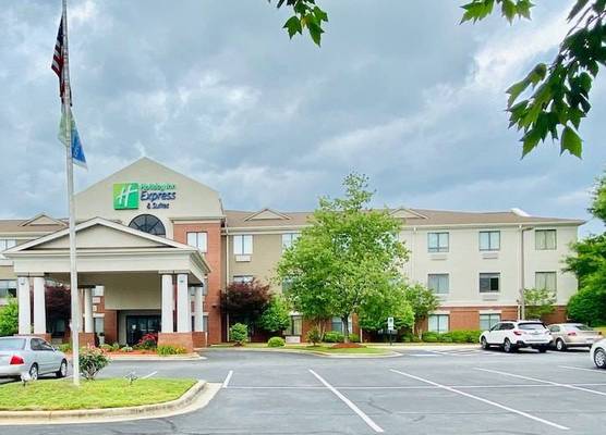 Holiday Inn Express & Suites REIDSVILLE by IHG 1