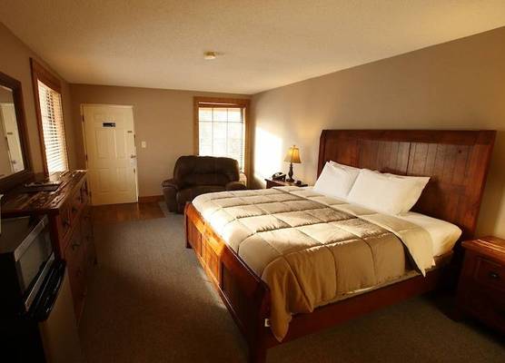 Skyline Lodge 1