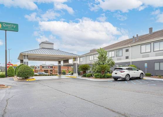 Quality Inn Prattville I-65 1