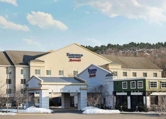 Fairfield Inn and Suites by Marriott Plainville 1