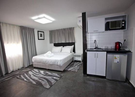 Geula Suites 1