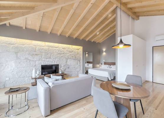 Oporto Street Sá de Noronha 1
