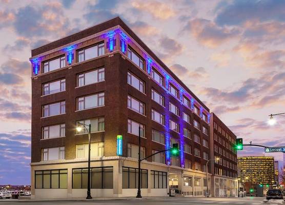 Holiday Inn Express KANSAS CITY DOWNTOWN by IHG 1