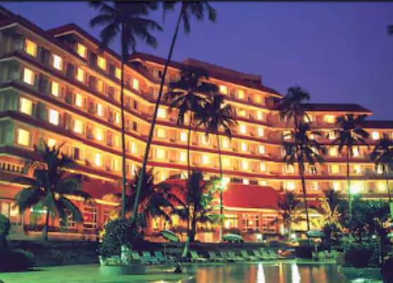 The Retreat Hotel & Convention Centre 1