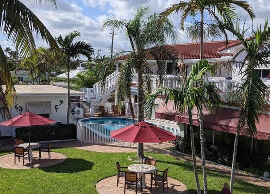 Breakaway Inn Guest House 1