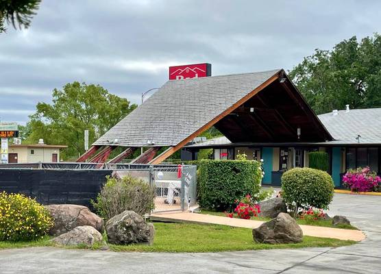 Red Bluff Inn 1