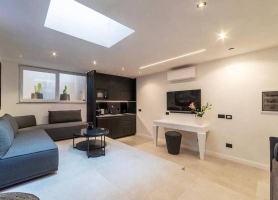 JOIVY Elegant Suites Near Villa Borghese 1