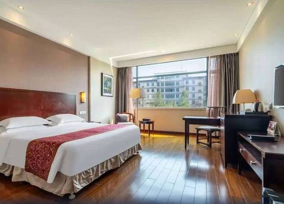Ramada by Wyndham Suzhou Luzhi 1