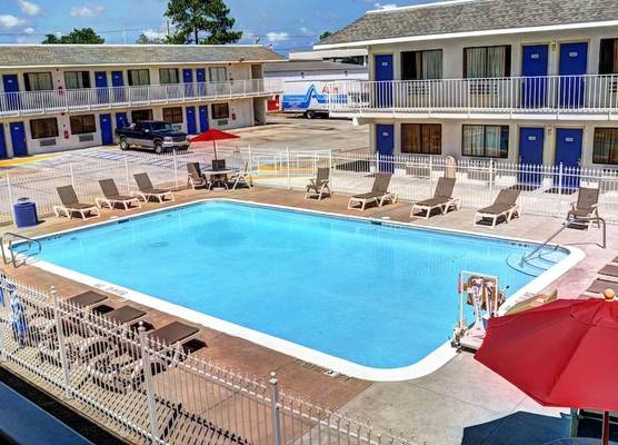 Motel 6-Slidell, LA - New Orleans 1