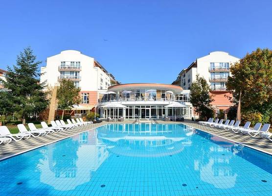 The Monarch Hotel 1