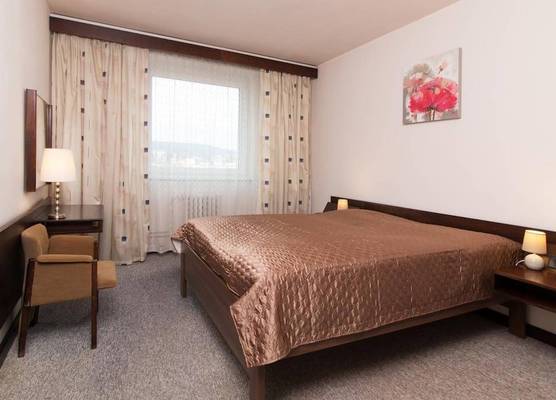 Hotel Merkur - Jablonec nad Nisou 1