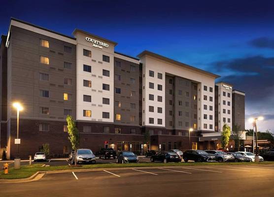 Courtyard by Marriott Charlotte Northlake 1