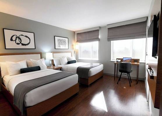 Edge Hotel Washington Heights 1