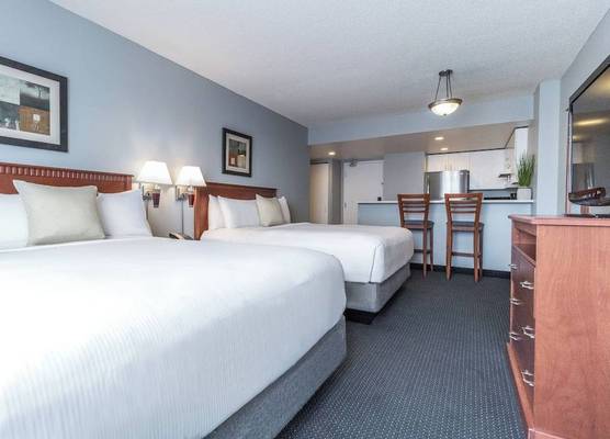 Hotel Saint-Laurent Montreal 1