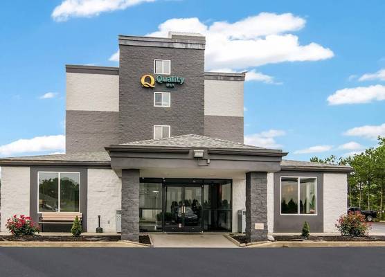 Quality Inn Rochester West 1