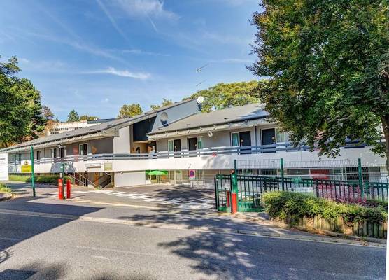 B&B HOTEL Louveciennes 1