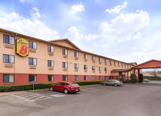 Super 8 by Wyndham Corvallis 1