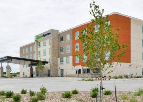 Holiday Inn Express ALLIANCE by IHG 1