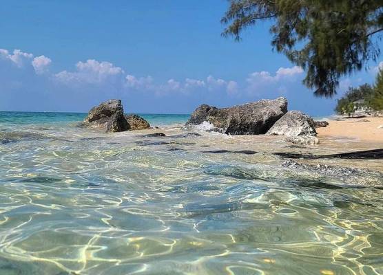 Coral Harbour Beach House And Villas 1