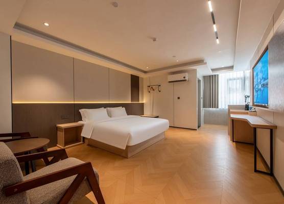 Huahang Hotel - Free airport shuttle bus 1