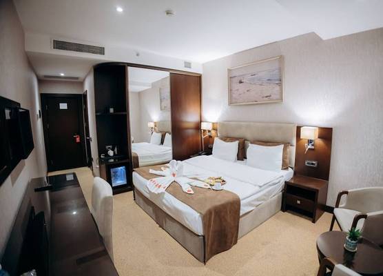 Diamond Hotel Baku 1