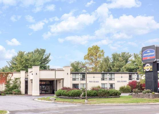 Crossroads Inn 1