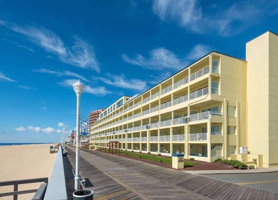 Days Inn by Wyndham Ocean City Oceanfront 1