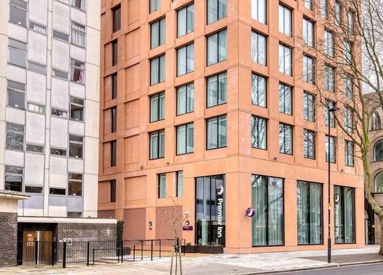 Premier Inn London Waterloo - Lambeth Road 1