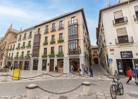BiBo Suites Real Chancilleria 1