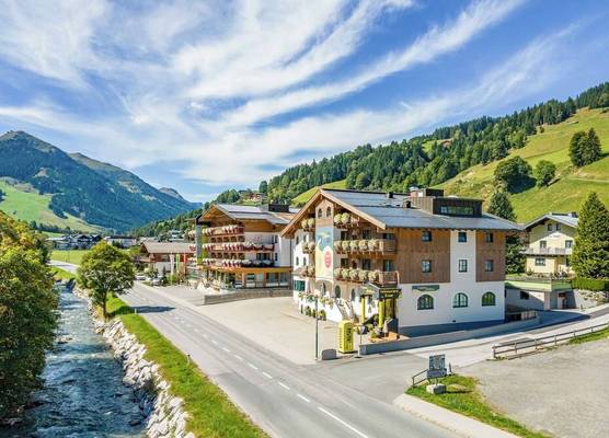 Boutique House happYellow Saalbach mit Joker Card 1