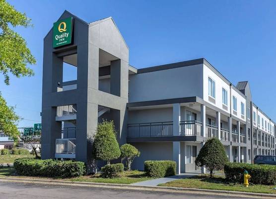 Quality Inn Fayetteville near Fort Bragg 1