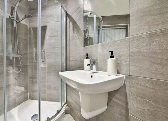 Whitchurch Place 2 Bed Flat in Cardiff 1
