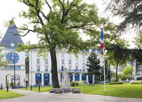 Le Plessis Grand Hotel 1