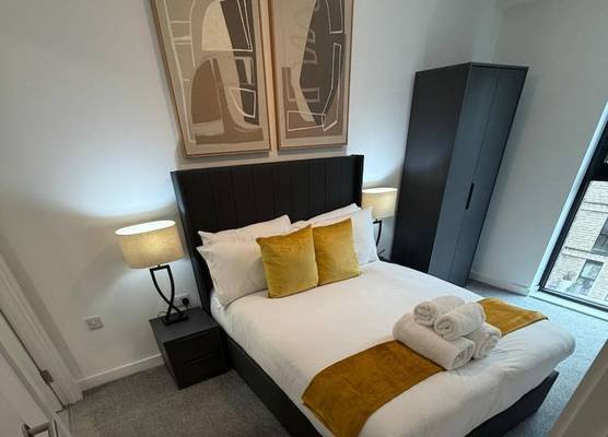 Berkeley Square Apartments 1