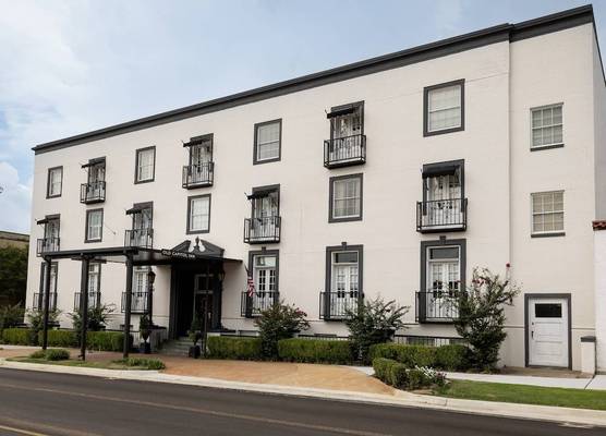 Old Capitol Inn 1