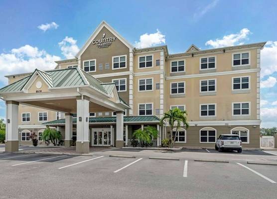 Country Inn & Suites by Radisson, Tampa Airport North, FL 1