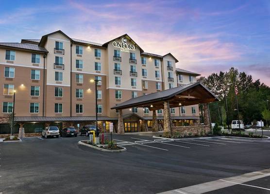 Oxford Suites Bellingham 1