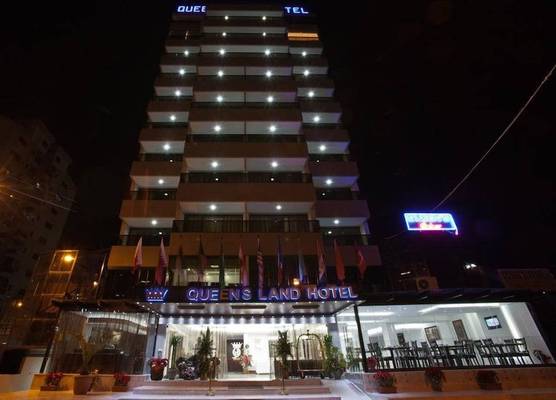 Queens Land Hotel 1