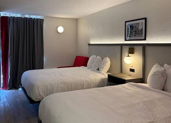 Ramada by Wyndham Lumberton NC North 1
