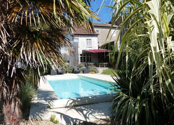Logis Hotel Auberge Dupuytren 1