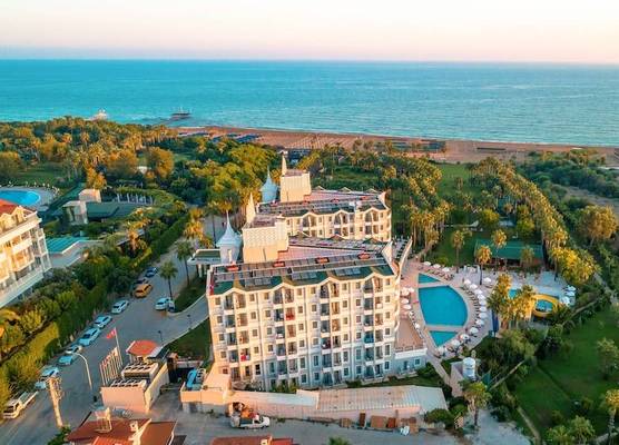 Royal Atlantis Beach 1