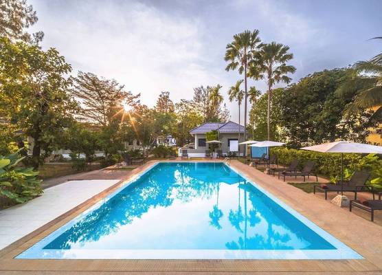 Isara Nai Yang Resort 1