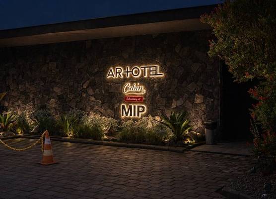 ARTOTEL Cabin Bromo 1