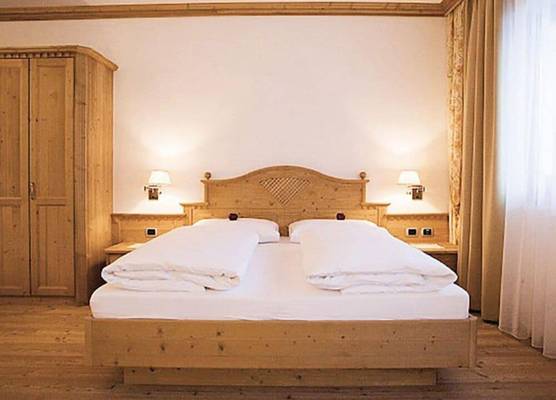 Residence Hotel Alpinum 1